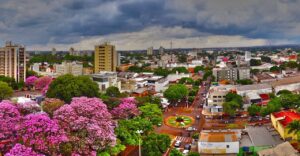 Sábado de sol com algumas nuvens em Dourados; não chove